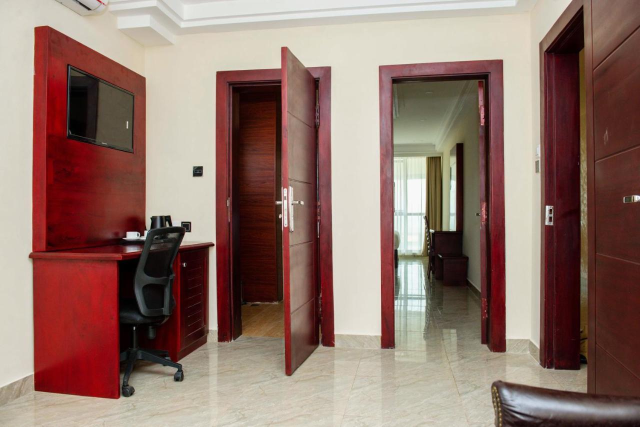 El Doria Hotel Baguida 外观 照片